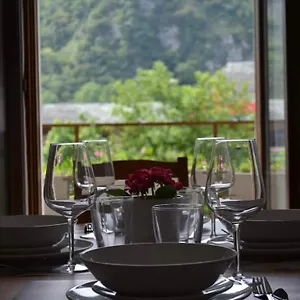 Valley House Roe