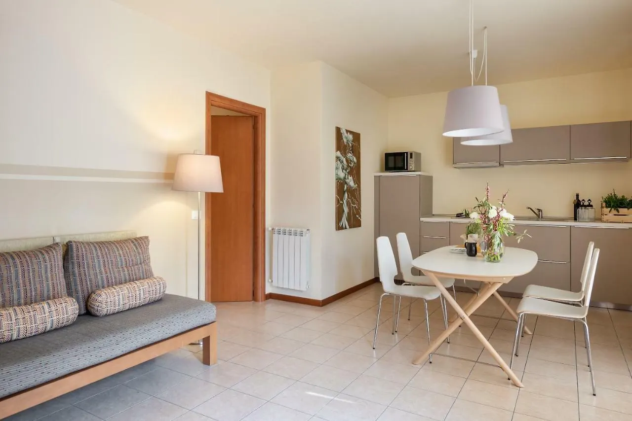 Apartment Appartamenti Corte Dei Cipressi Roe Italy